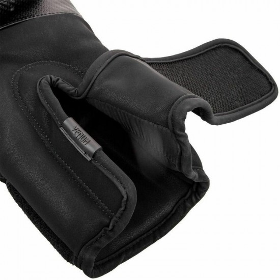 Venum Impact Boxing Gloves Venum Impact Boxing Gloves
