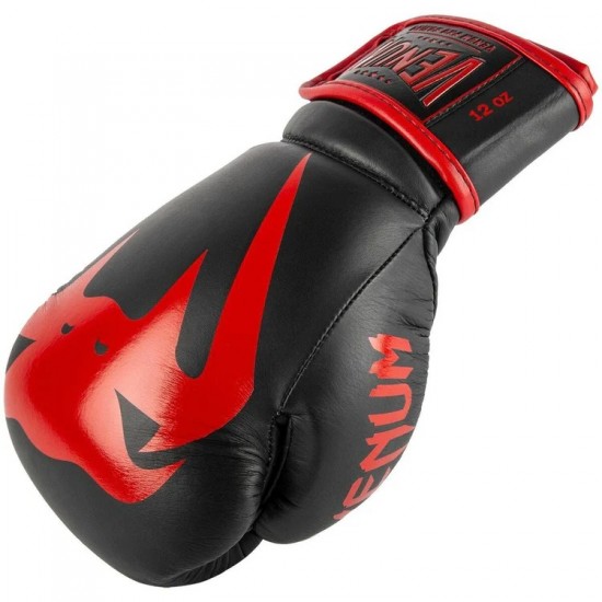 Venum Giant 2.0 Pro Boxing Gloves Venum Giant 2.0 Pro Boxing Gloves