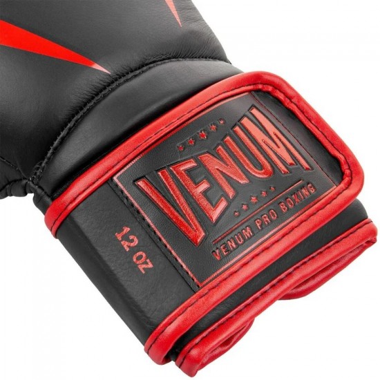Venum Giant 2.0 Pro Boxing Gloves Venum Giant 2.0 Pro Boxing Gloves