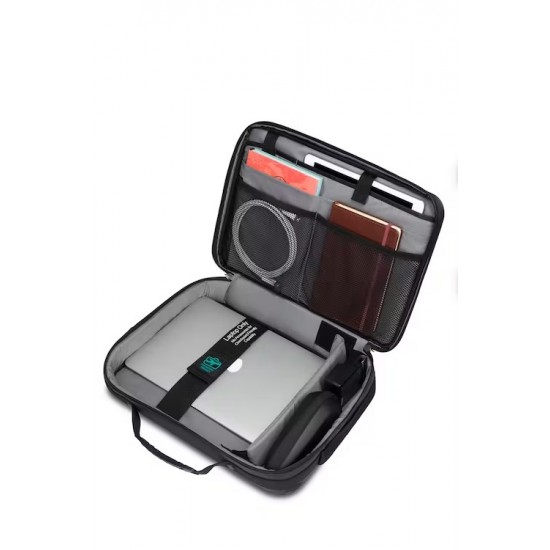 Gusset Computer Case - Black Gusset Computer Case - Black