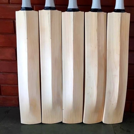 English Willow HardBall Bat Grade A KS 4143 English Willow HardBall Bat Grade A KS 4143