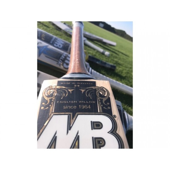 MB MALIK GOLD PLATINUM EDITION CRICKET BAT MB MALIK GOLD PLATINUM EDITION CRICKET BAT